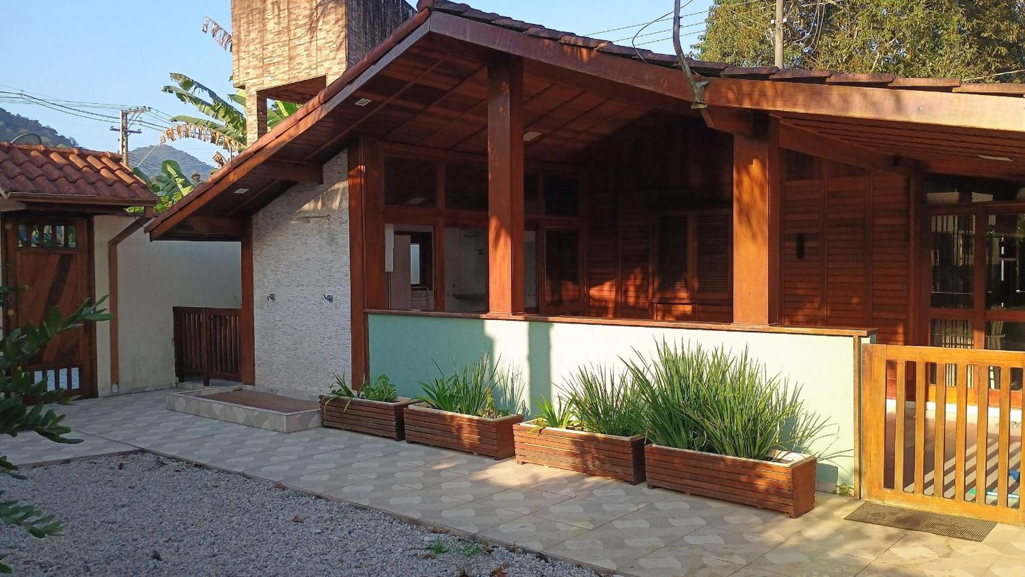 Moreira Casa Com Churrasqueira E Ar-Condicionado Ubatuba Luaran gambar